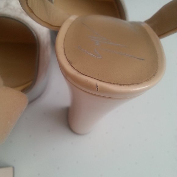 Betty Platform Velvet Sandal - Picture 7 of 8